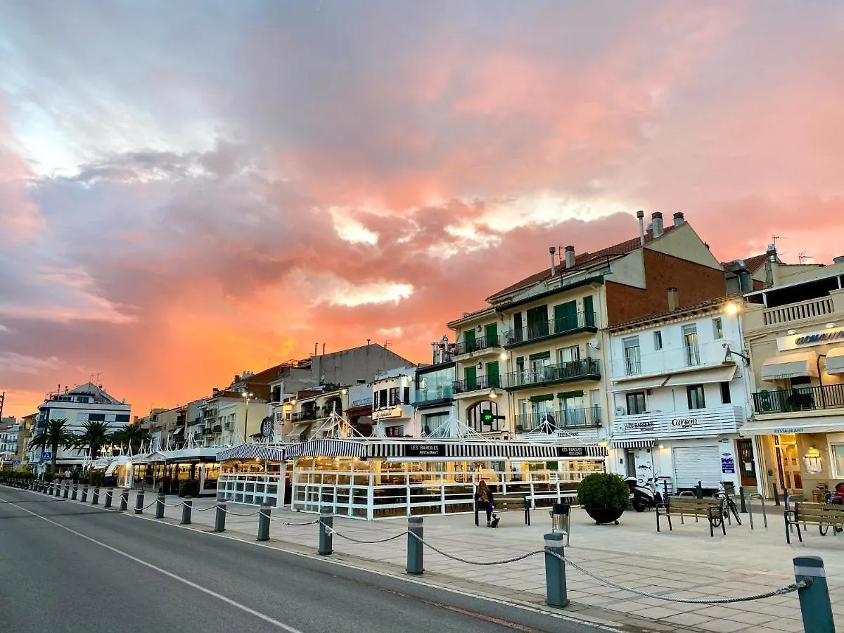 House In Front Of The Beach With Sea View Cambrils Holiday home